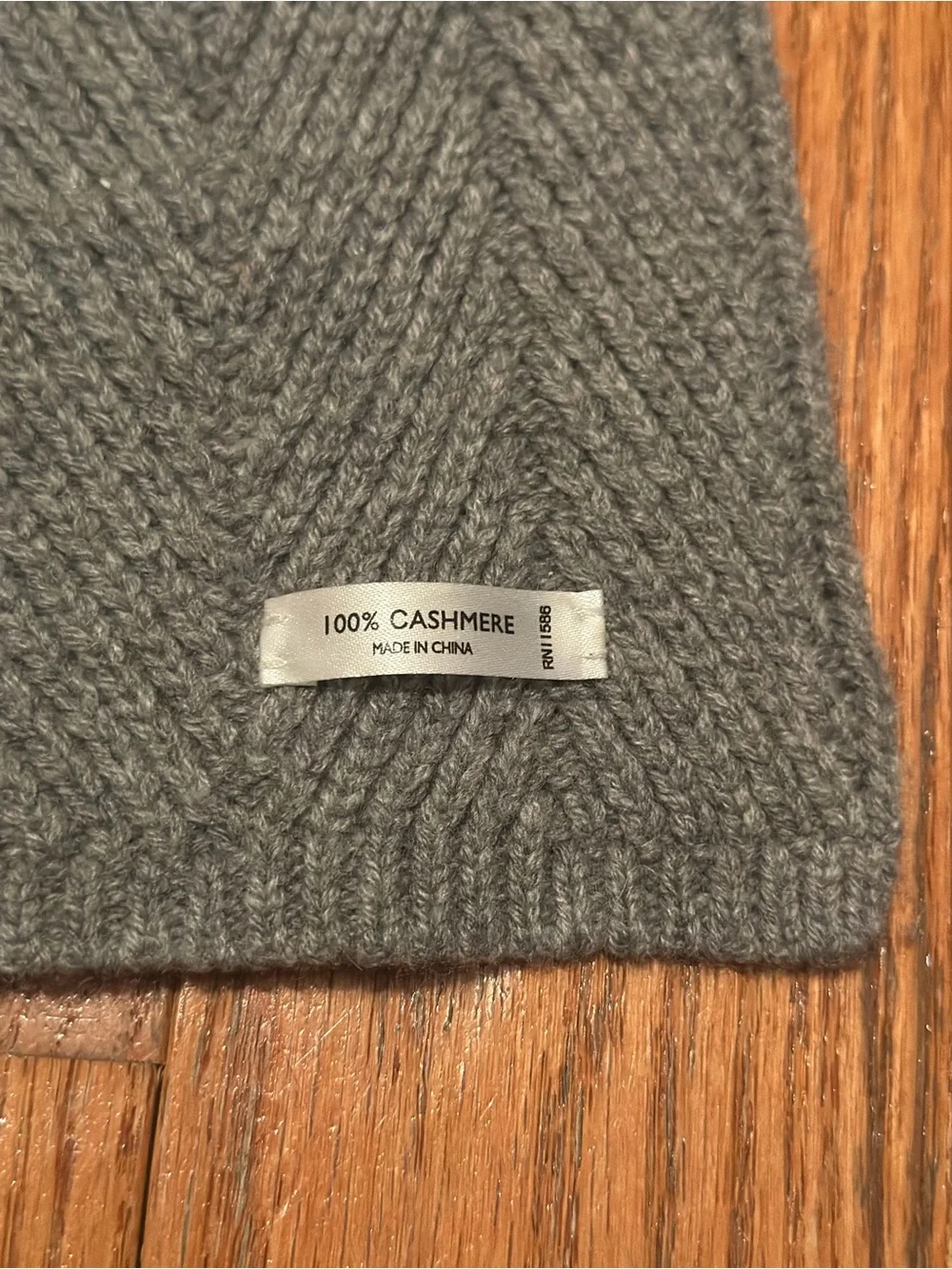 Condé Nast Lutz & Patmos Cashmere Scarf Holiday 2008 Limited Edition Gray 67